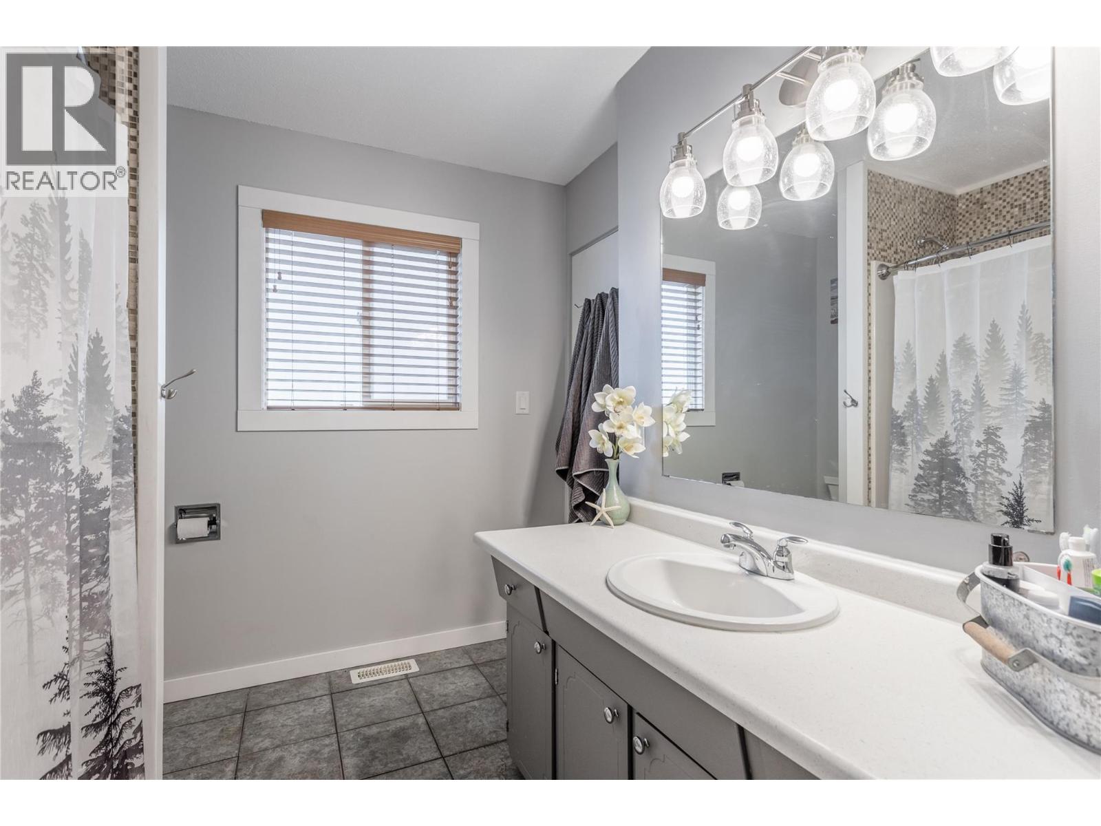 2103 12 Street, Vernon