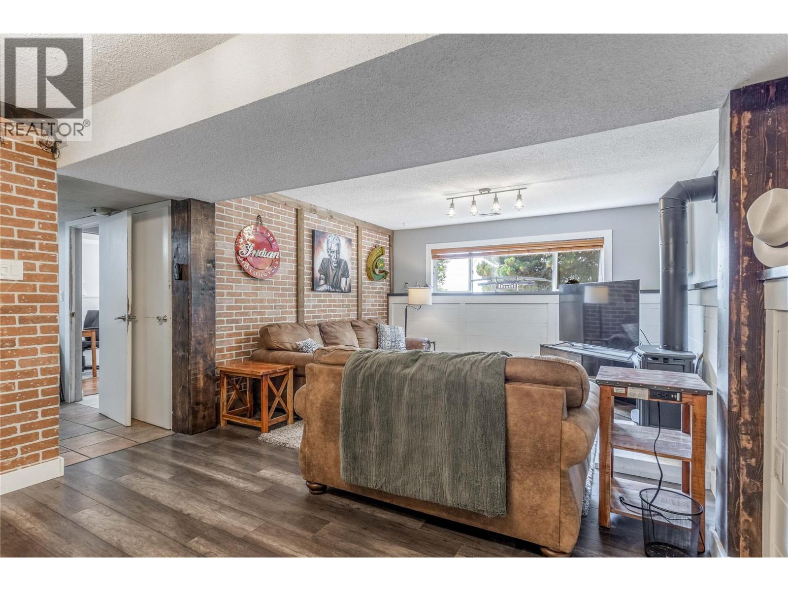 2103 12 Street, Vernon