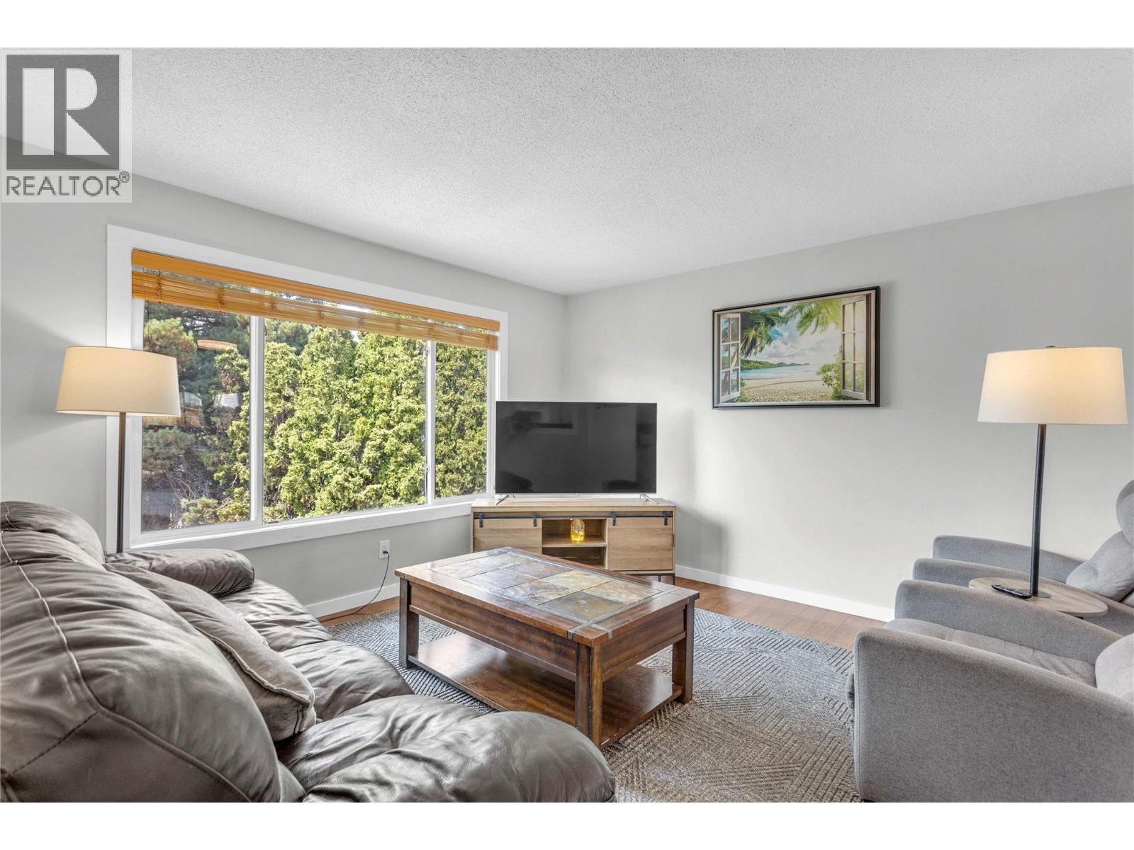 2103 12 Street, Vernon