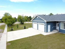 11 Henderson Avenue, Whitemouth, MB R0E2G0 Photo 25