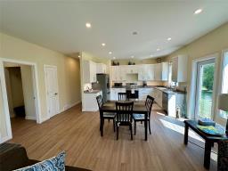 11 Henderson Avenue, Whitemouth, MB R0E2G0 Photo 6