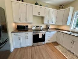 11 Henderson Avenue, Whitemouth, MB R0E2G0 Photo 9