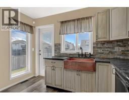 Family room - 10244 97 Street, Sexsmith, AB T0H3C0 Photo 11