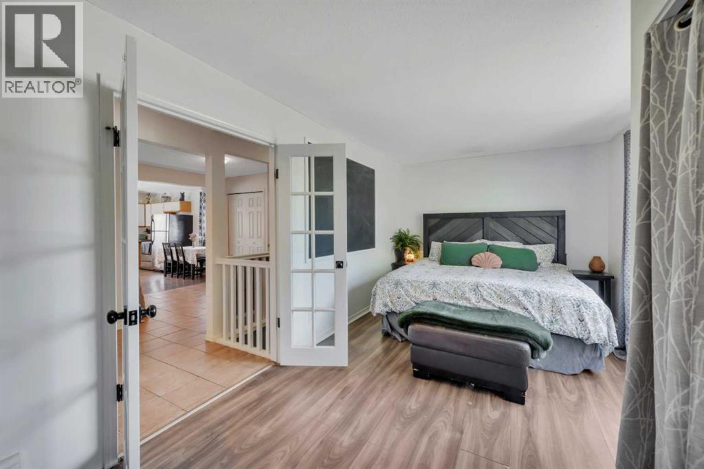 3705 45 Street - 20