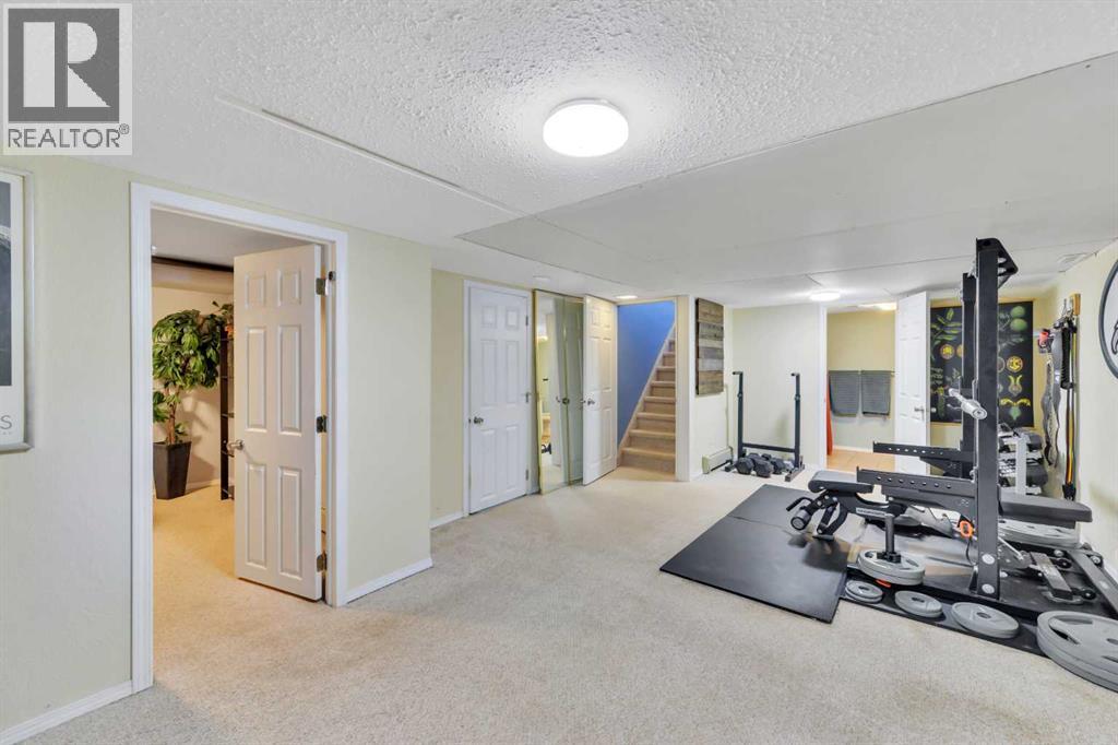 3705 45 Street - 33