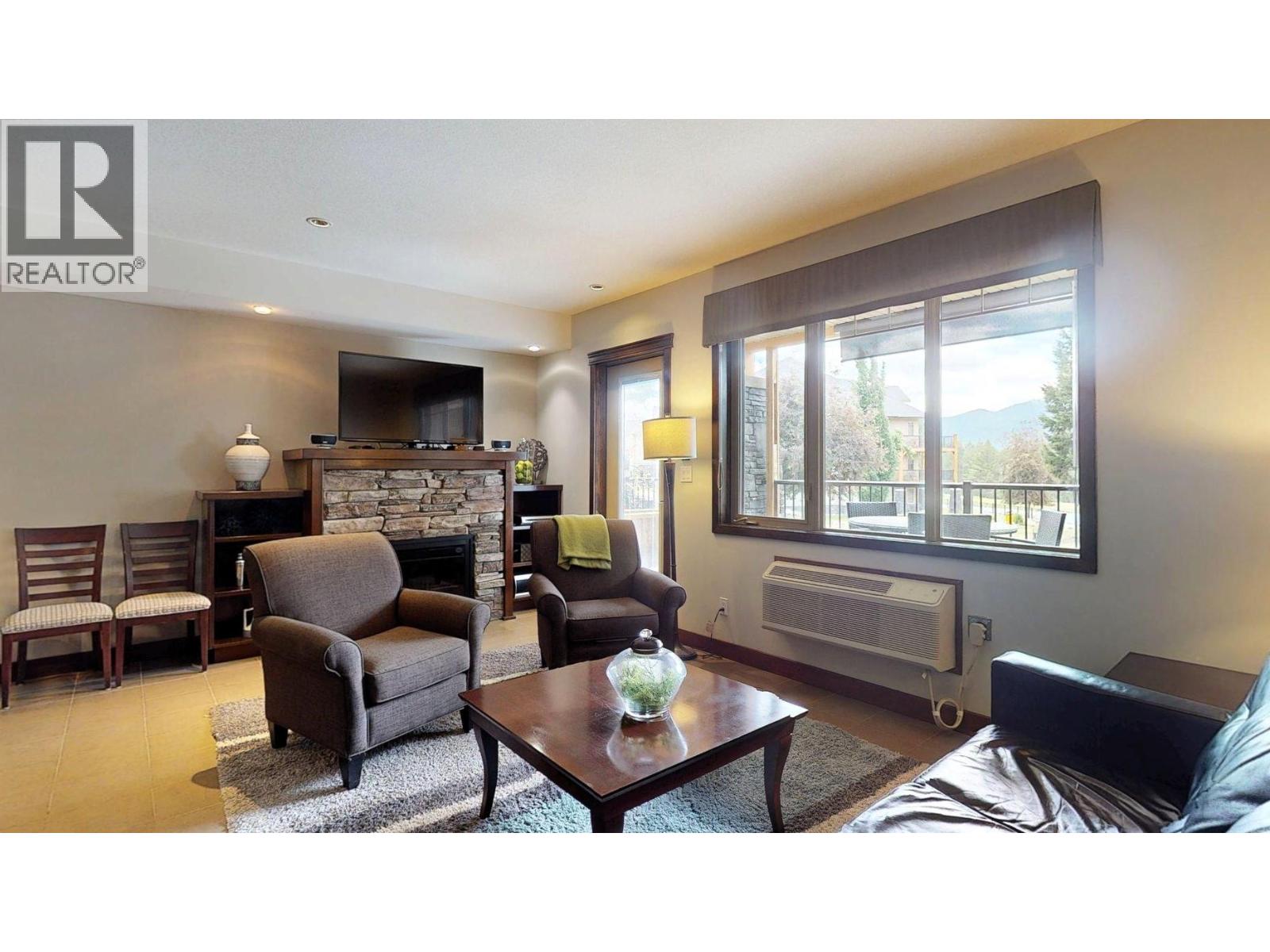 #715 E 700 BIGHORN Boulevard - 8