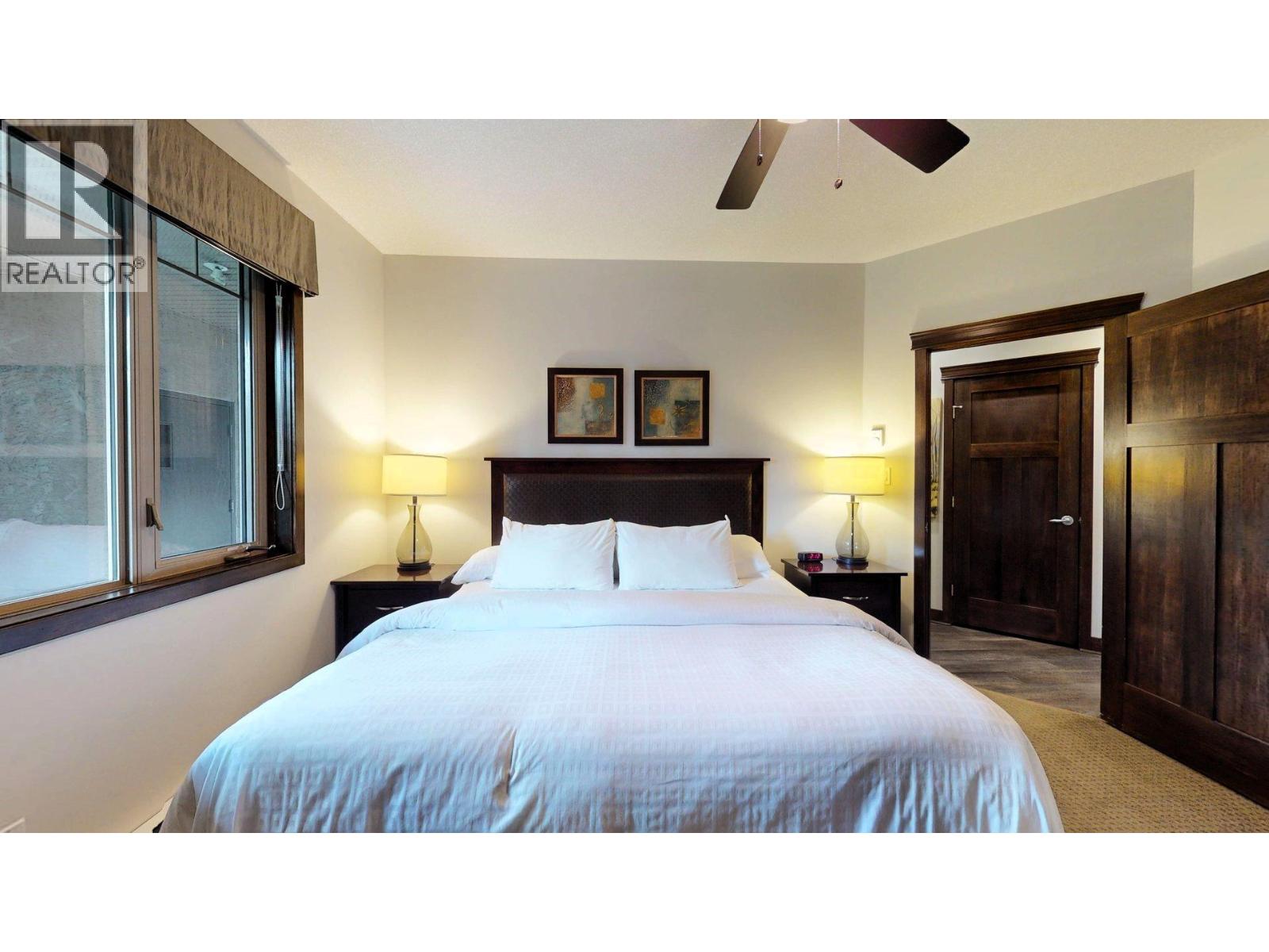 #715 E 700 BIGHORN Boulevard - 27