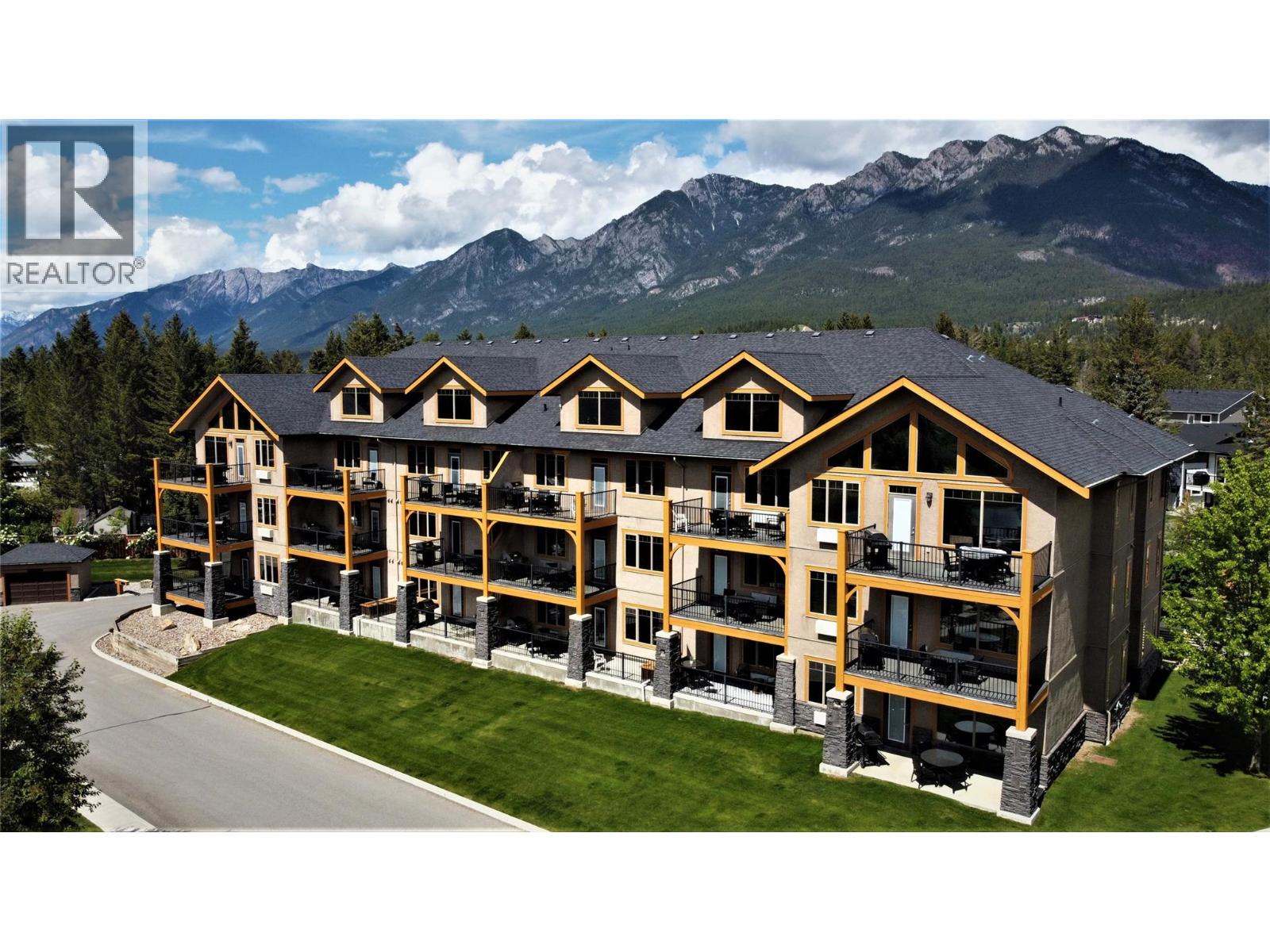 #715 E 700 BIGHORN Boulevard - Image 40