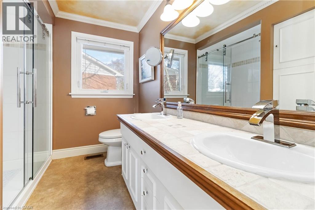 150 CAIRNCROFT Road - Image 35