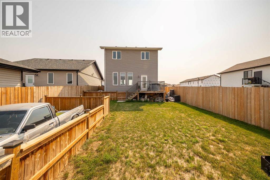 110 Prairie Gold Street - Image 39