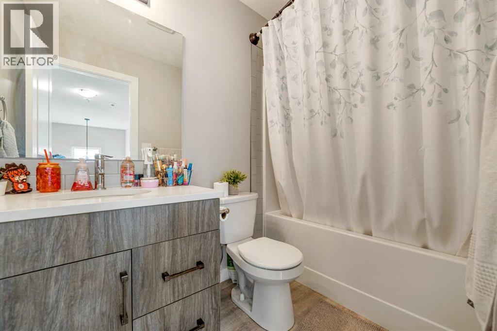 110 Prairie Gold Street - Image 24