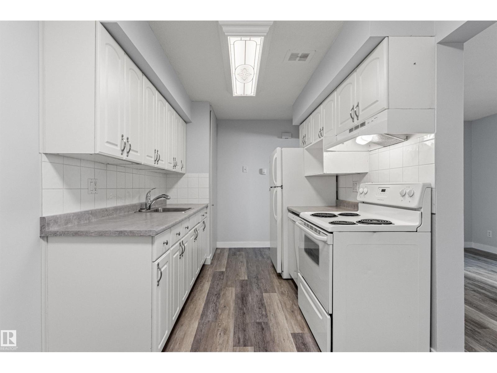 #9 14230 80 ST NW - Image 18