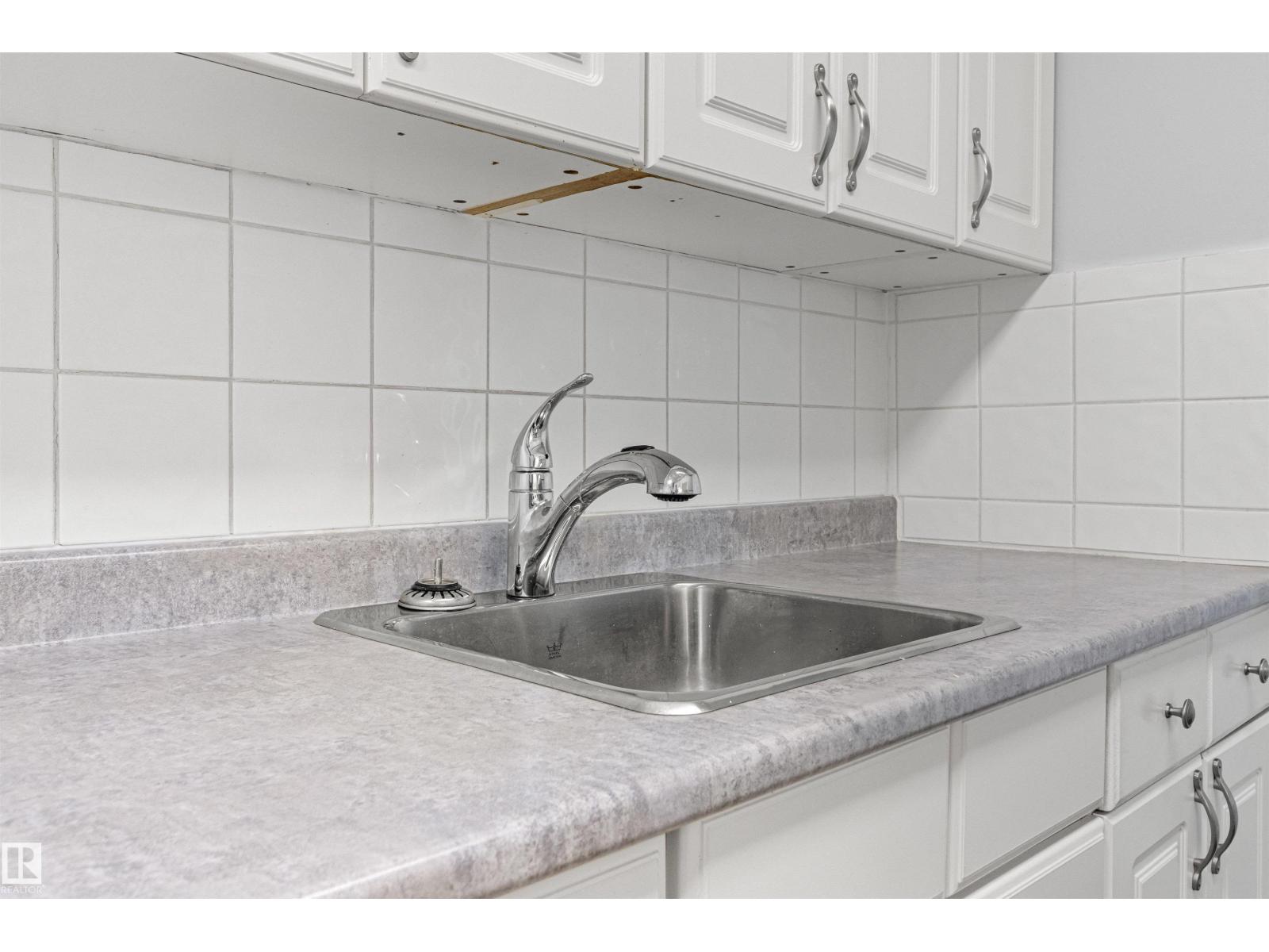 #9 14230 80 ST NW - Image 22