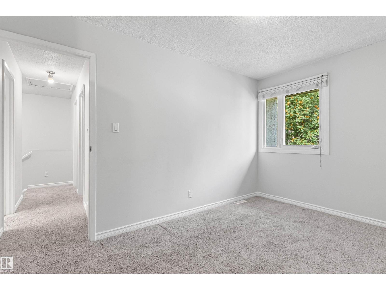 #9 14230 80 ST NW - Image 28