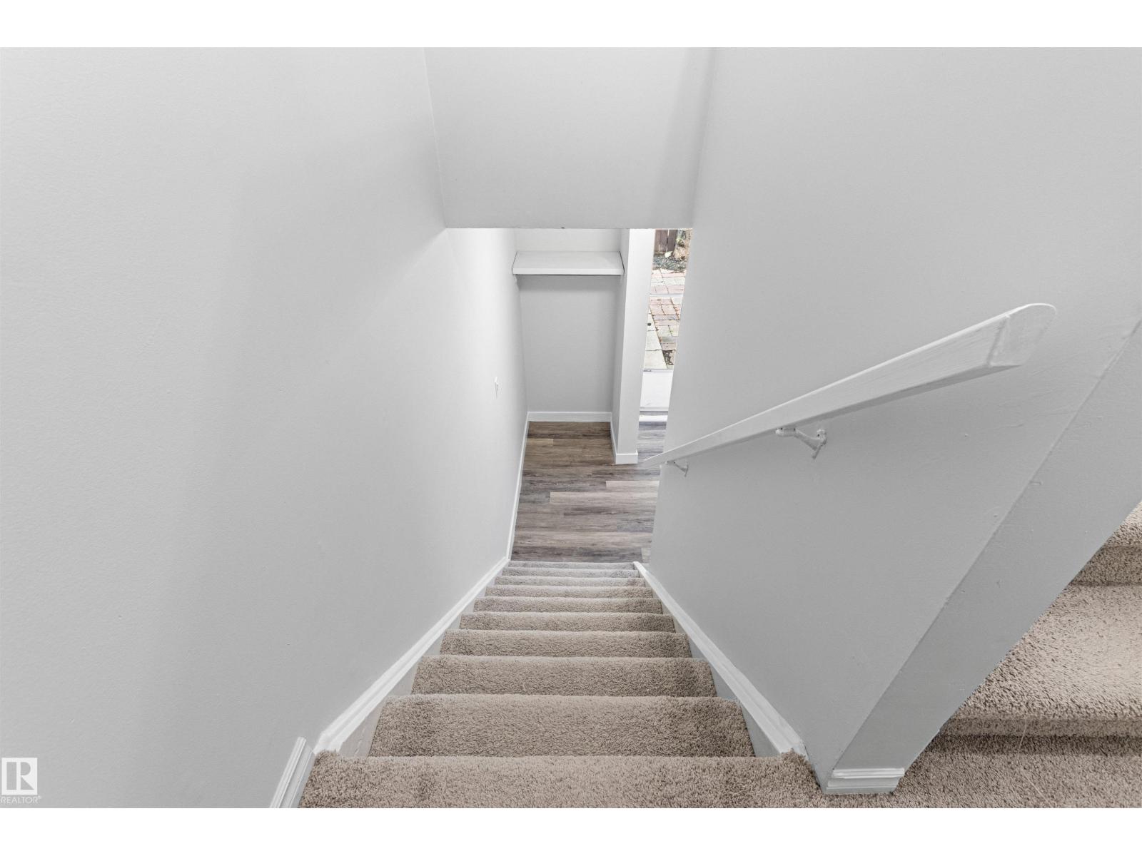 #9 14230 80 ST NW - Image 24