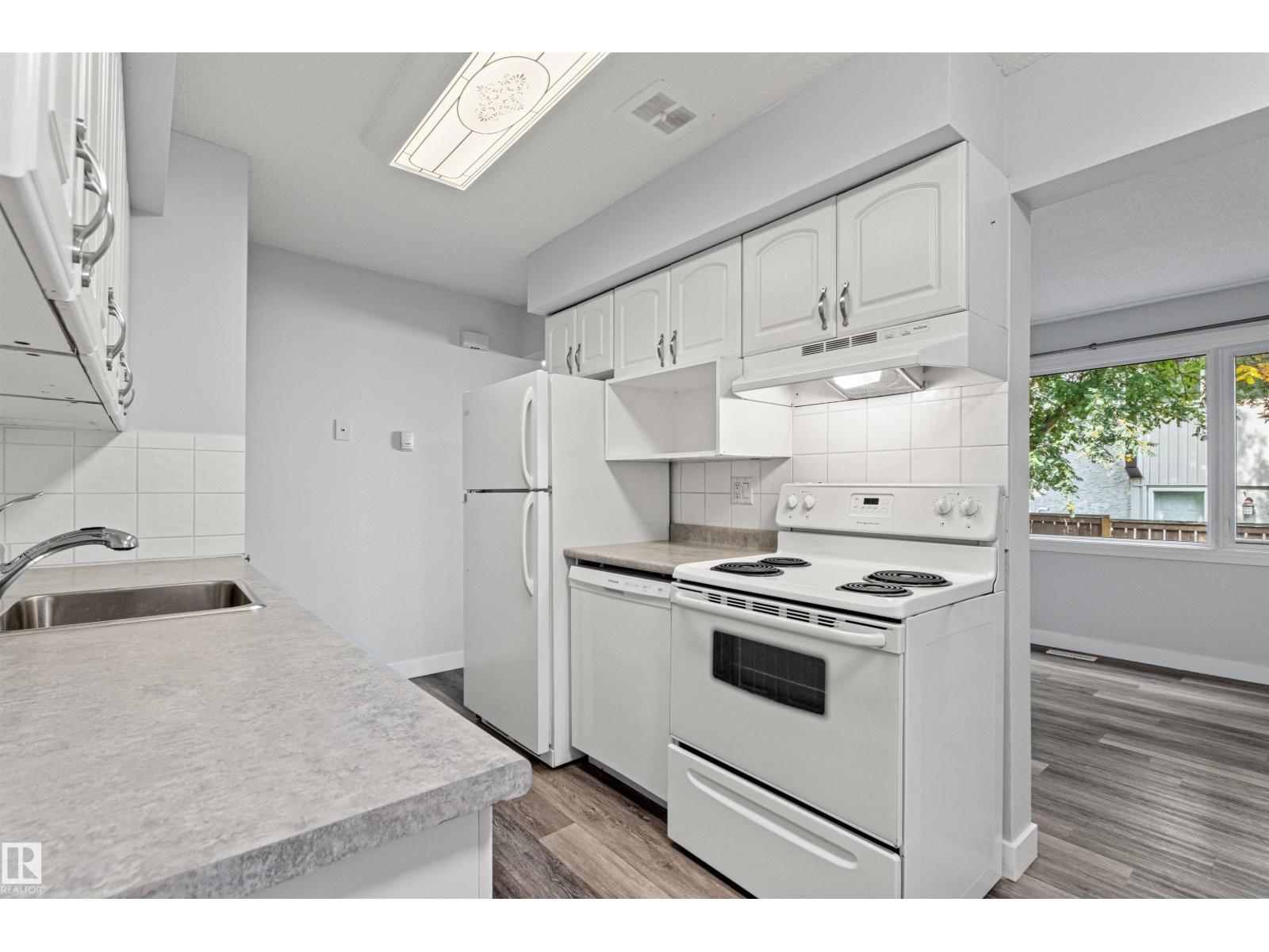 #9 14230 80 ST NW - 19