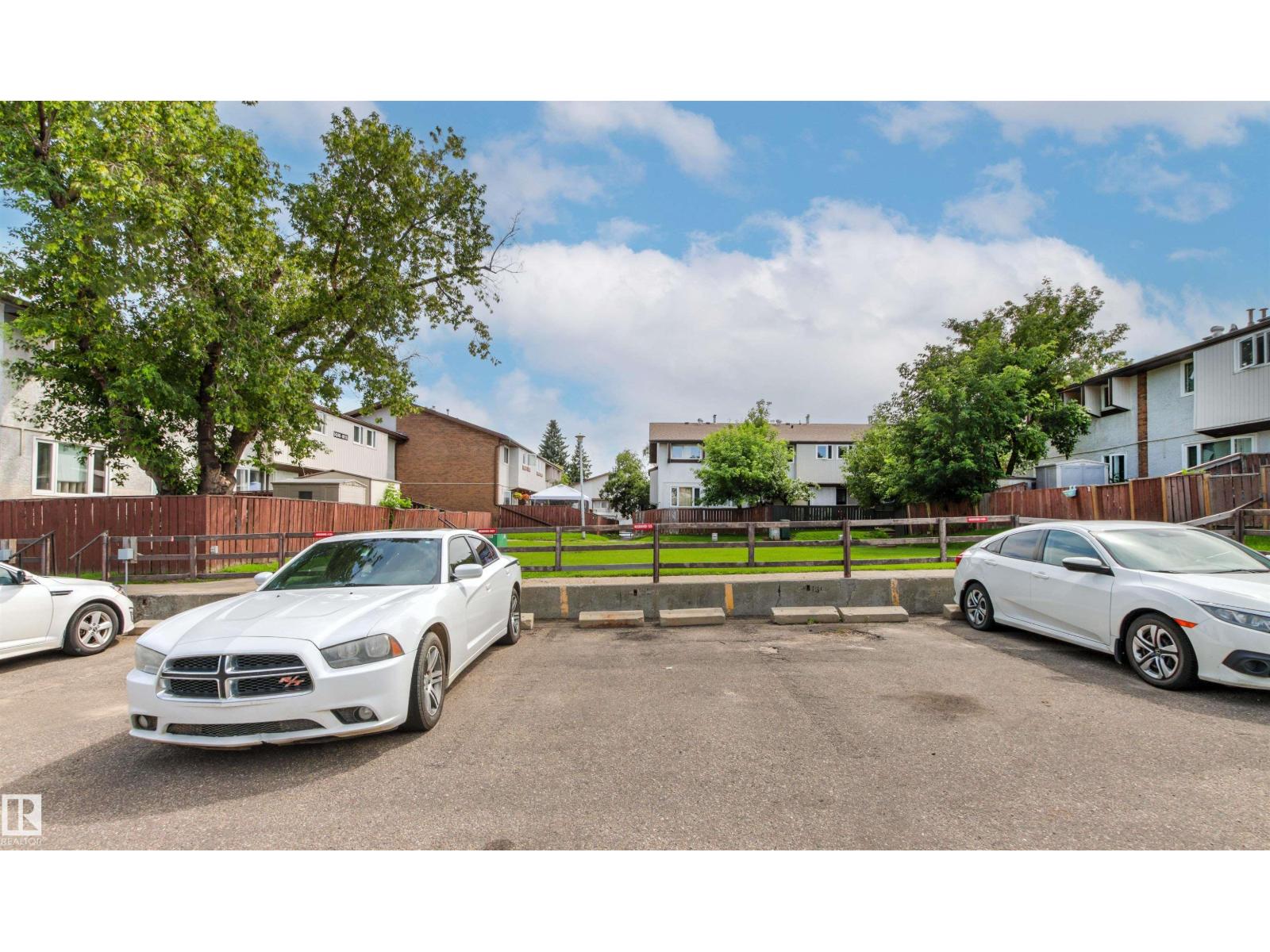 #9 14230 80 ST NW - Image 60