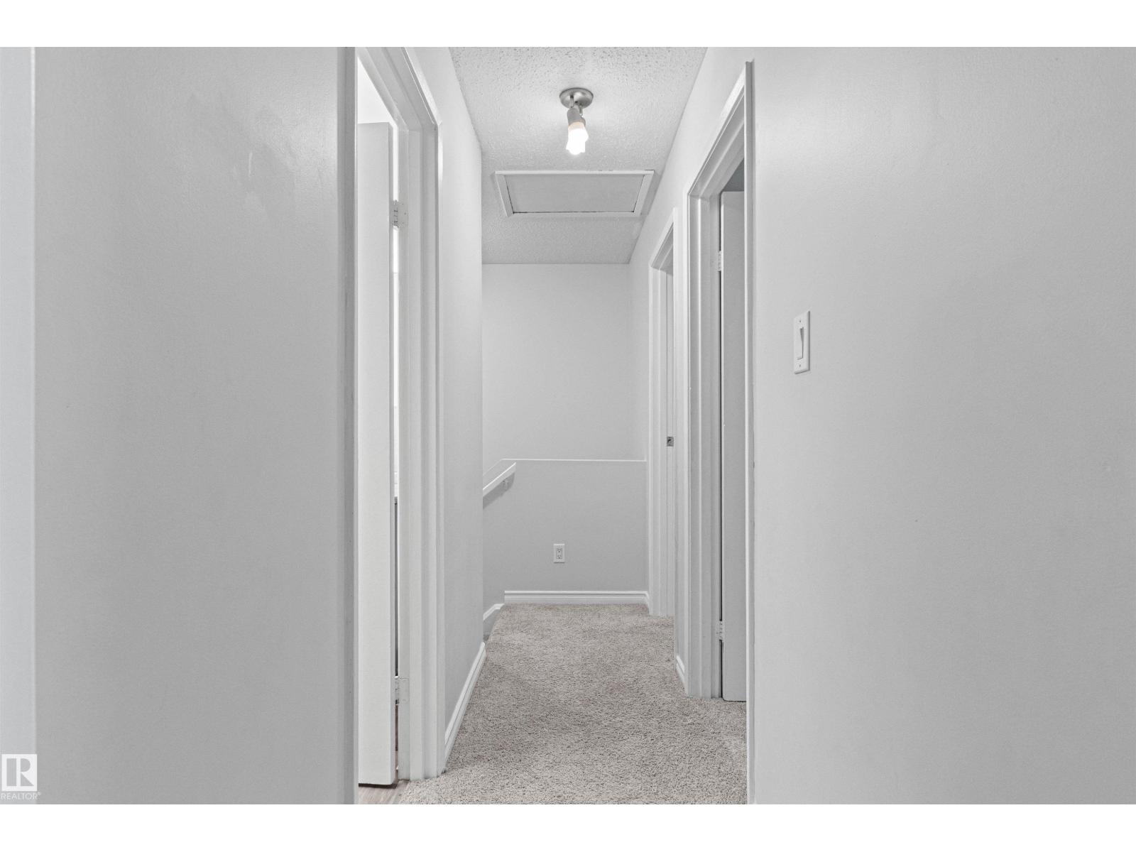 #9 14230 80 ST NW - 33