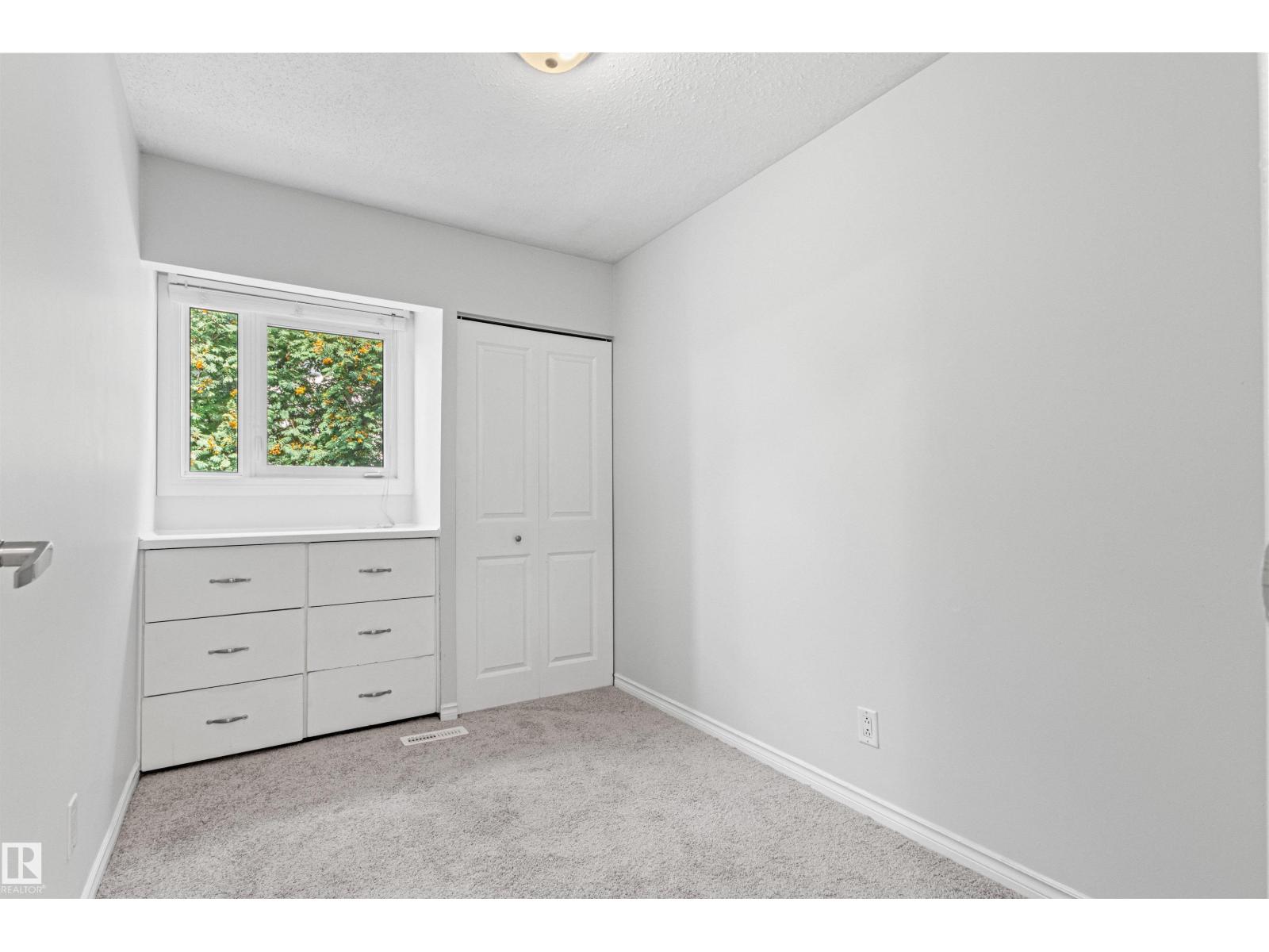 #9 14230 80 ST NW - 38