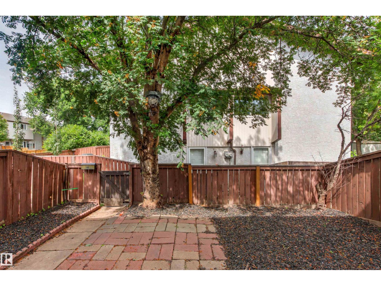 #9 14230 80 ST NW - Image 54
