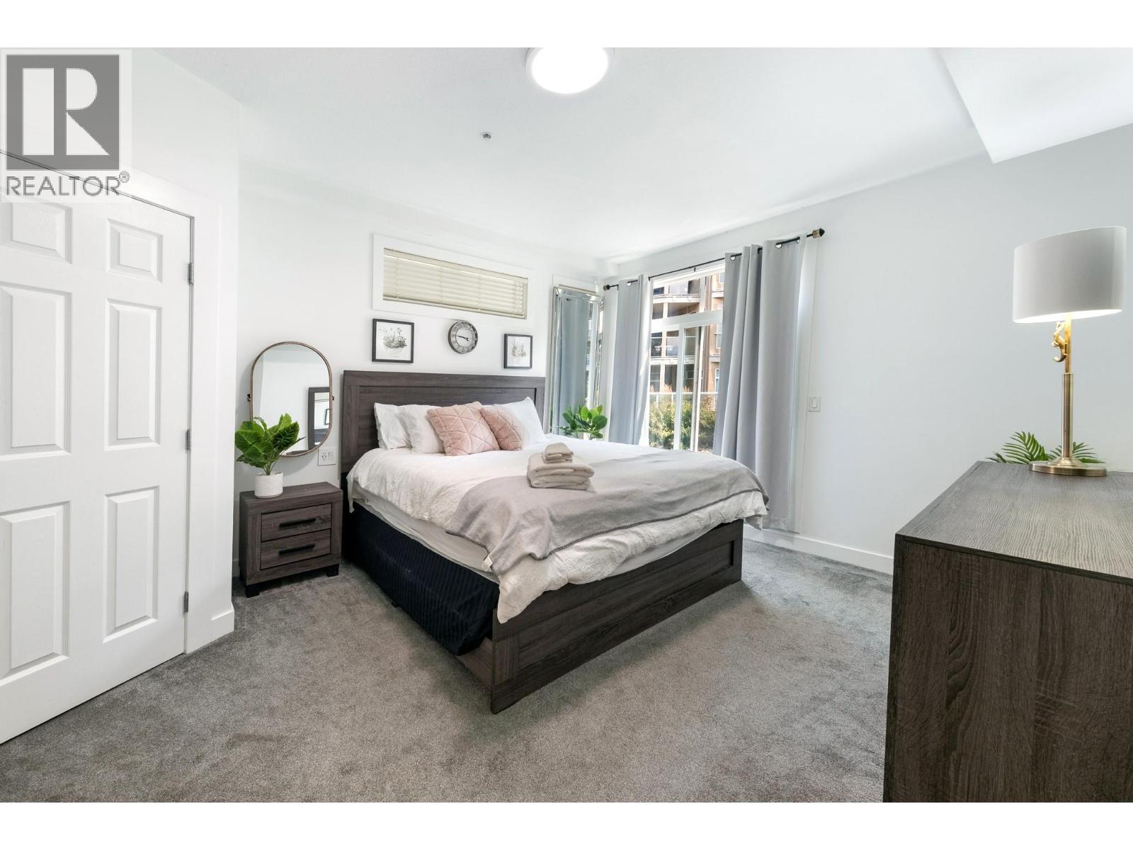 #352 1088 Sunset Drive - 20