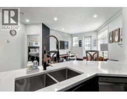 1088 Sunset Drive Unit# 352, Kelowna, BC V1Y9W1 Photo 10