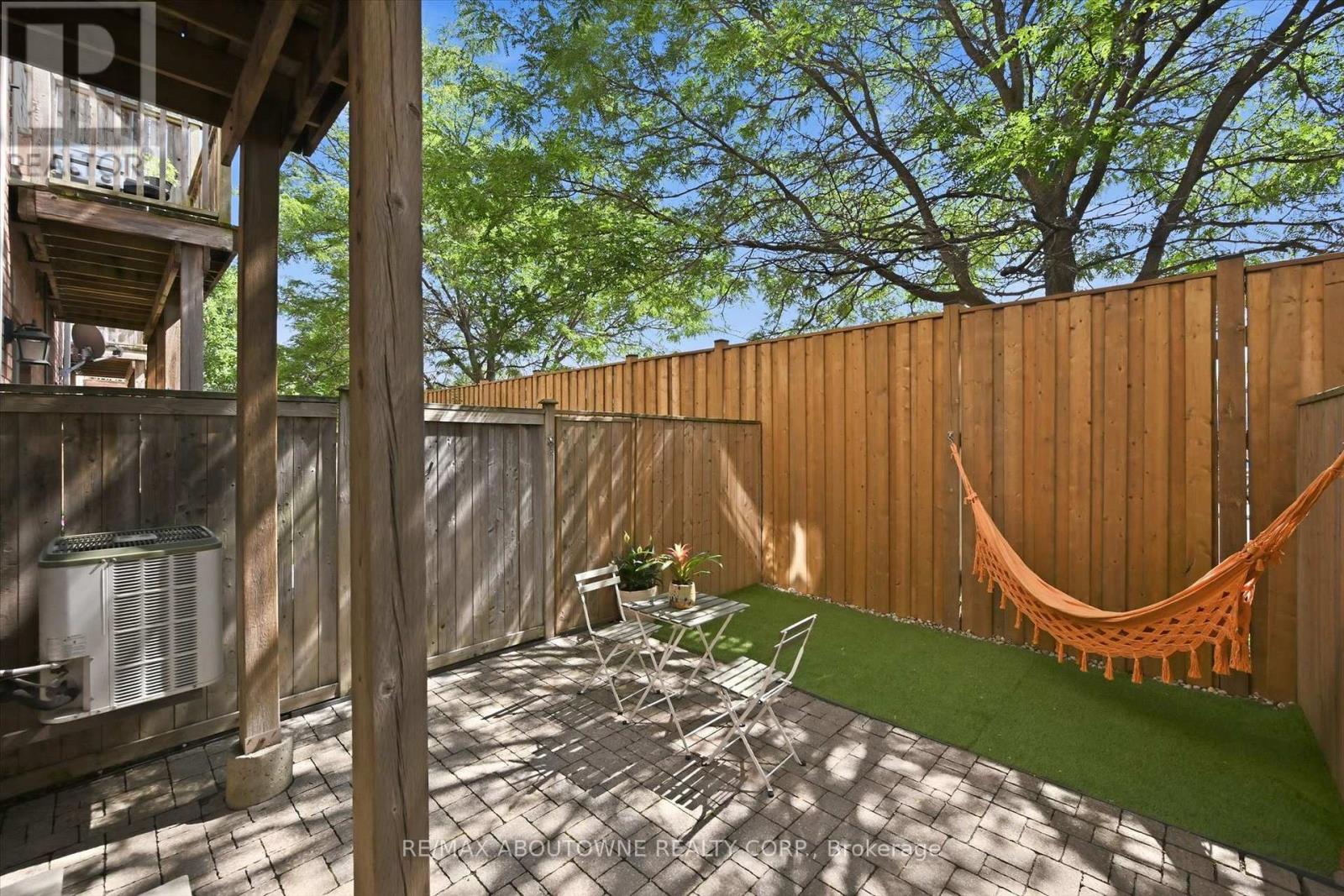 678 ROWLEY COMMON - 27