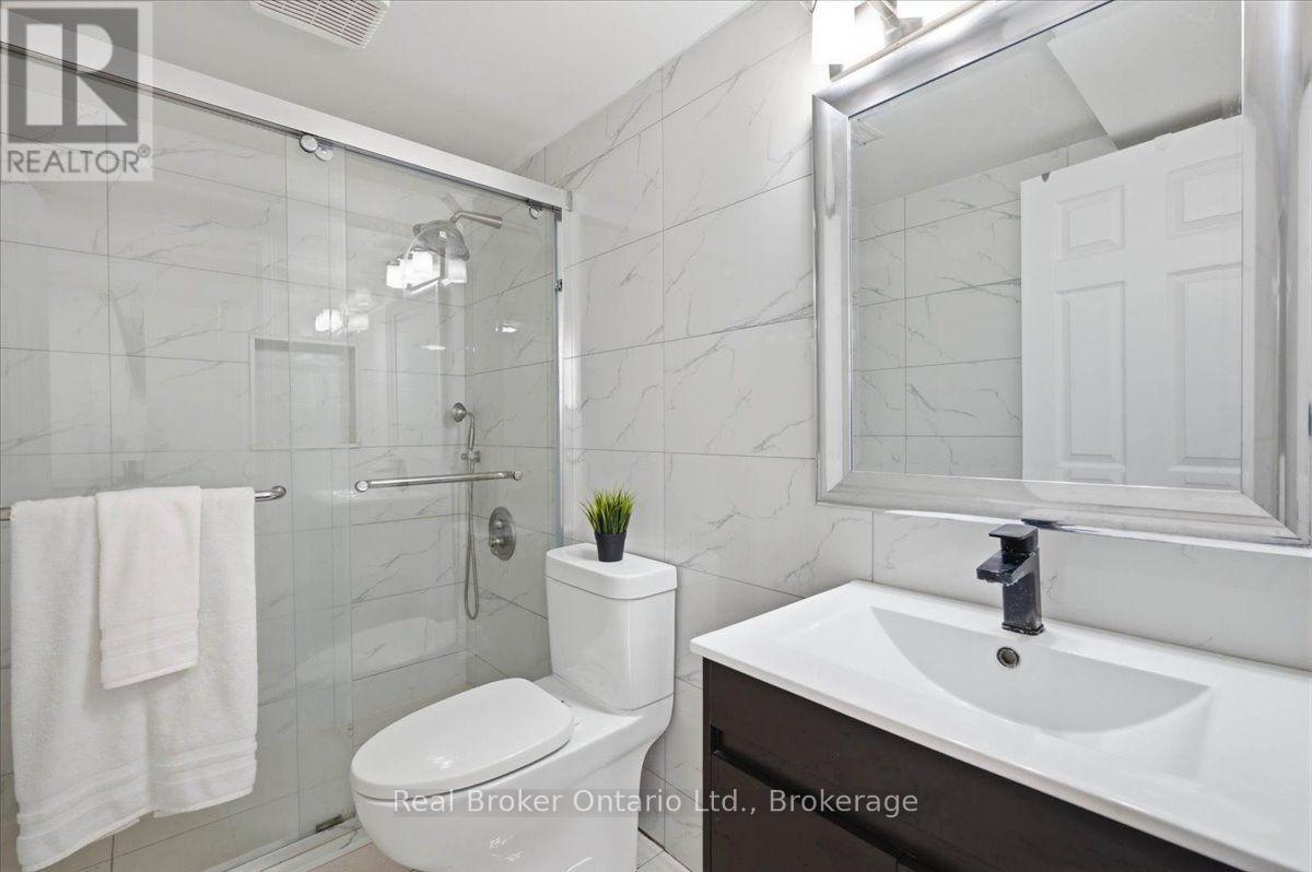 12 CASTLEBURY DRIVE - Image 32