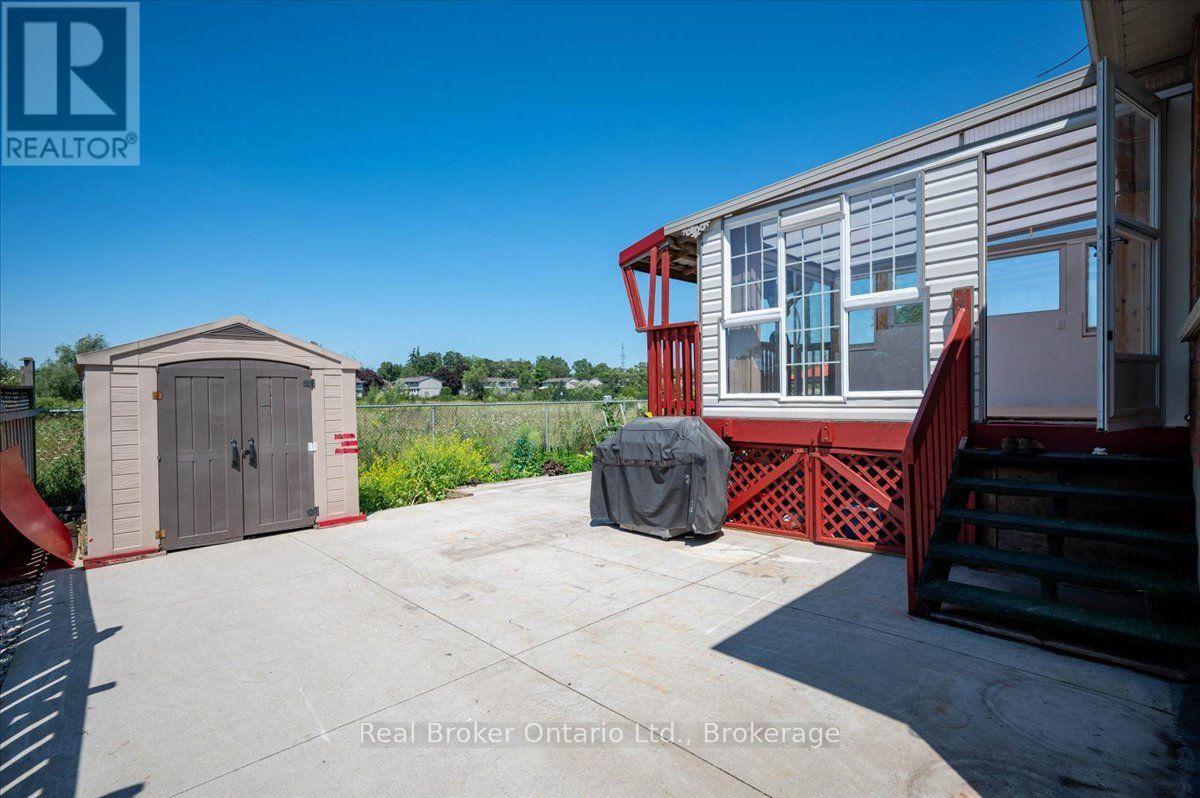 12 CASTLEBURY DRIVE - Image 35