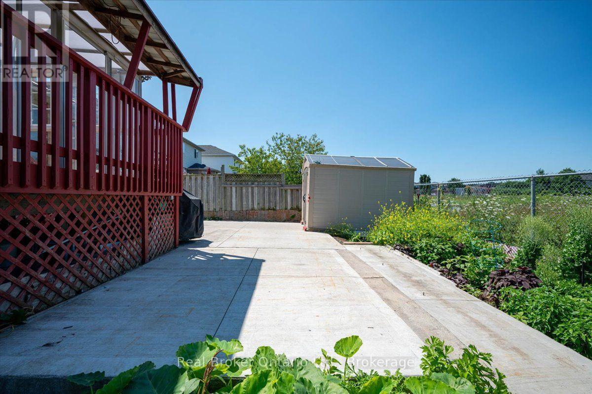 12 CASTLEBURY DRIVE - Image 37