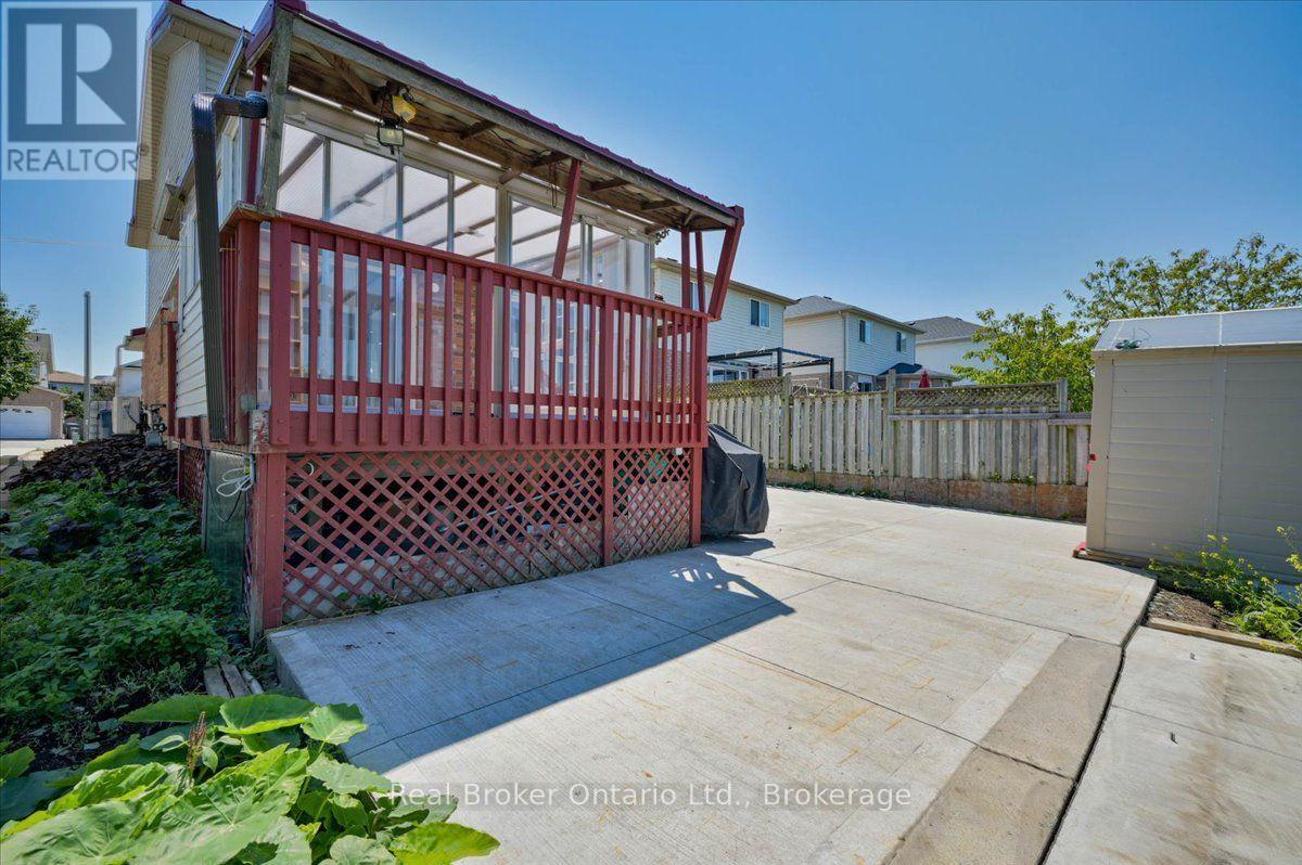 12 CASTLEBURY DRIVE - Image 38
