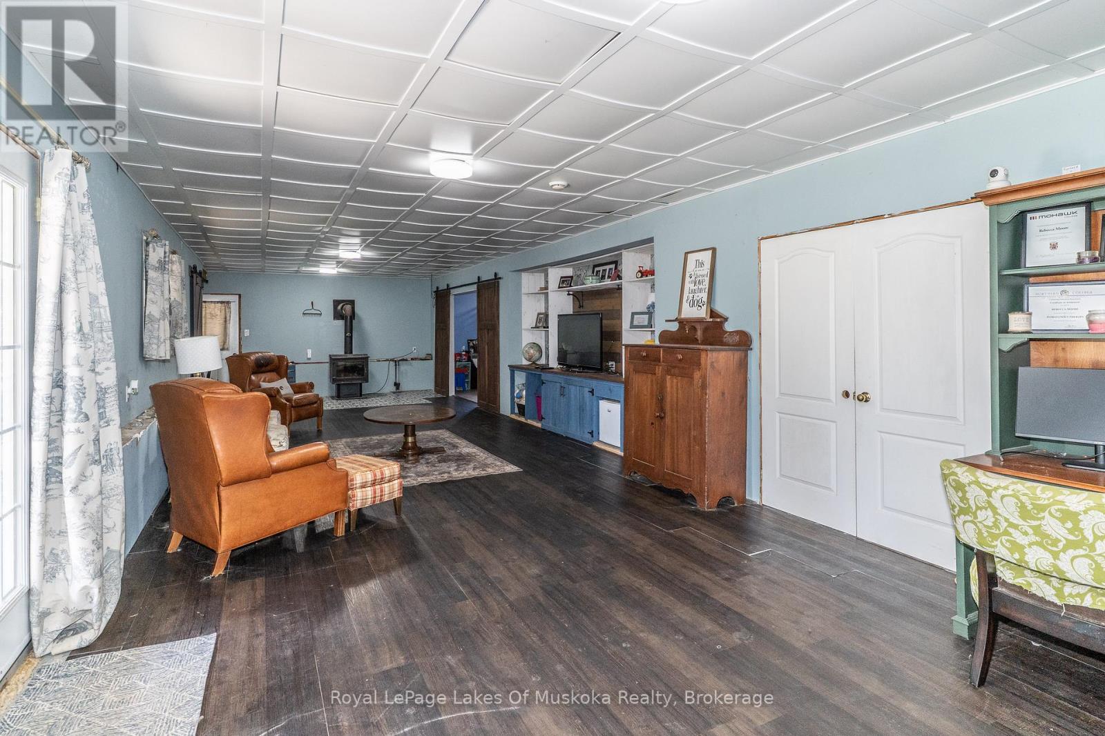 1185 MIRIAM DRIVE - 22
