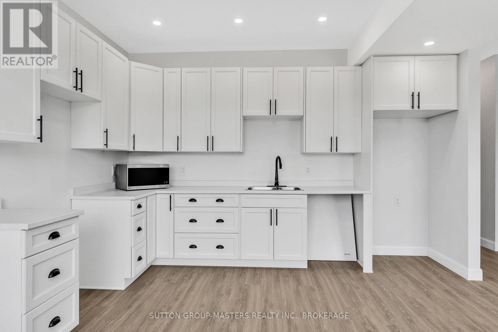 #B 108 MAIN STREET - Image 12