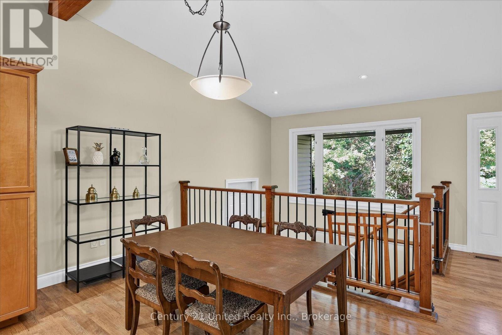 923 ROCK ROAD - 13