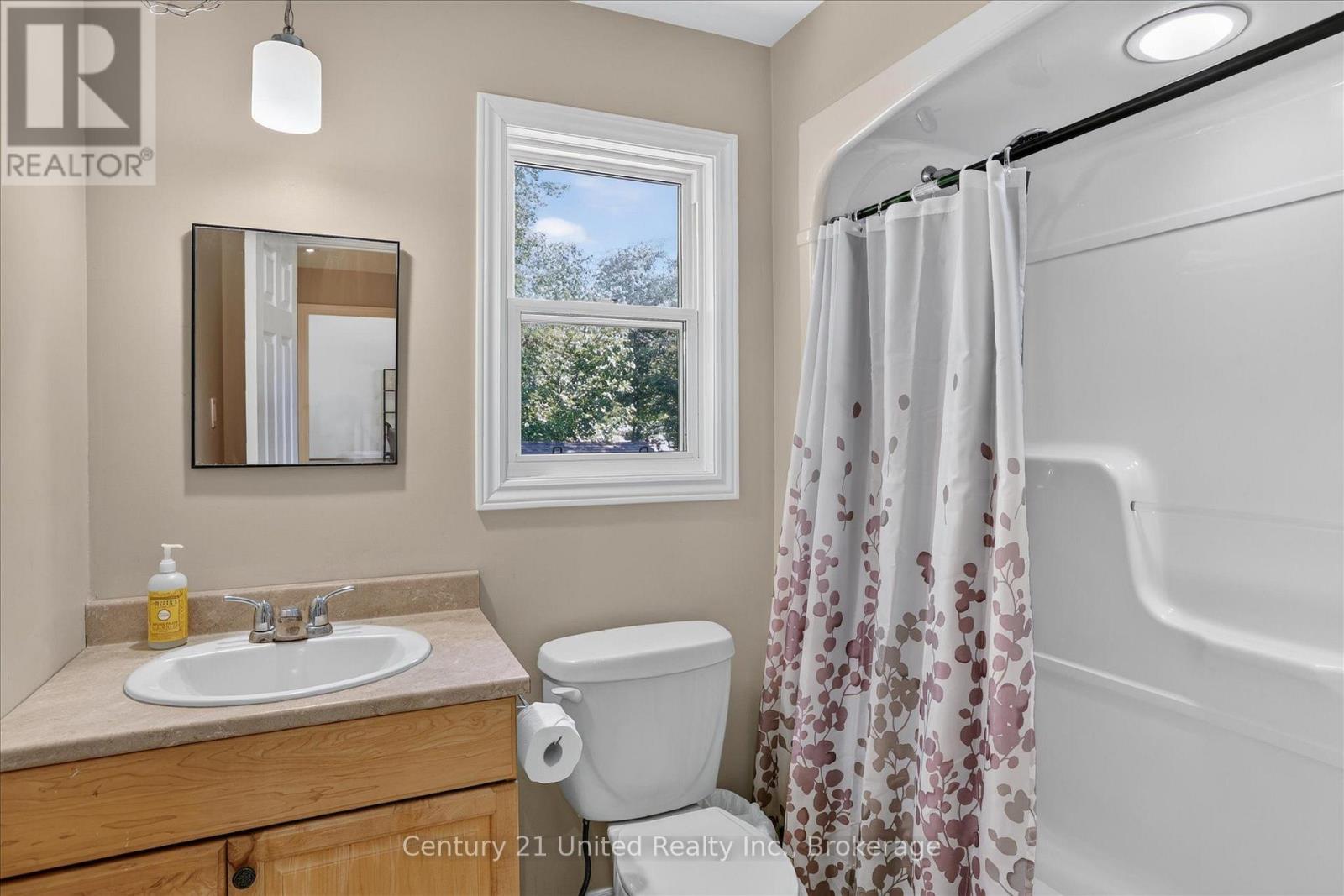 923 ROCK ROAD - Image 20