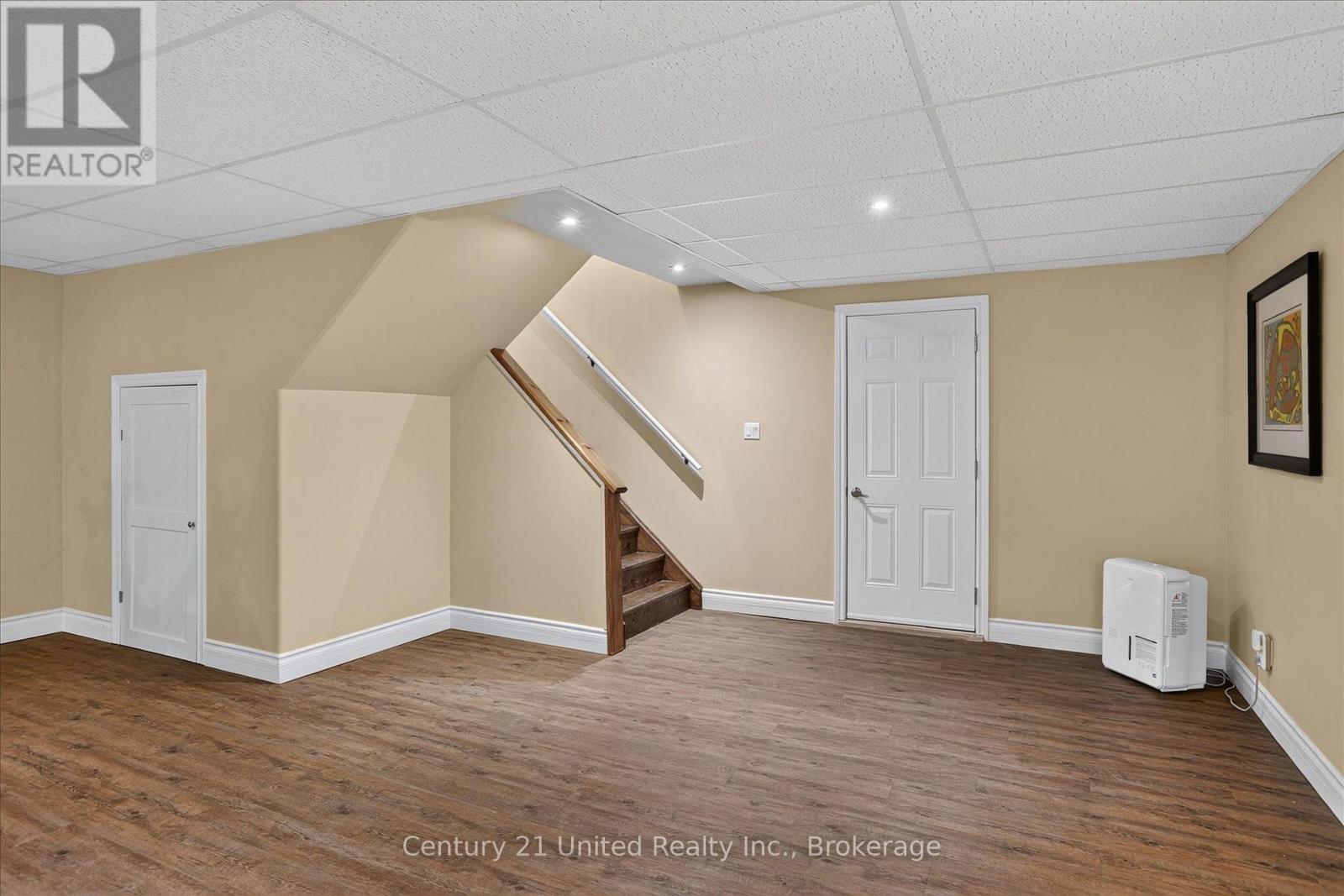 923 ROCK ROAD - 23