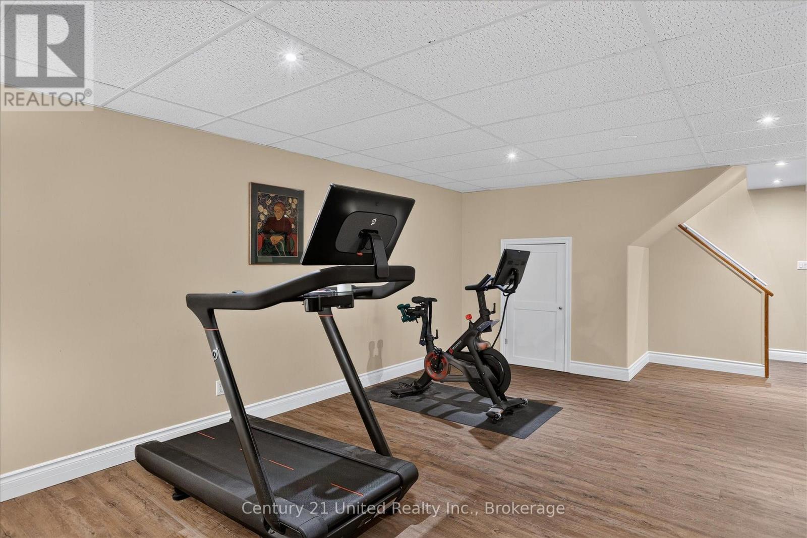 923 ROCK ROAD - 27