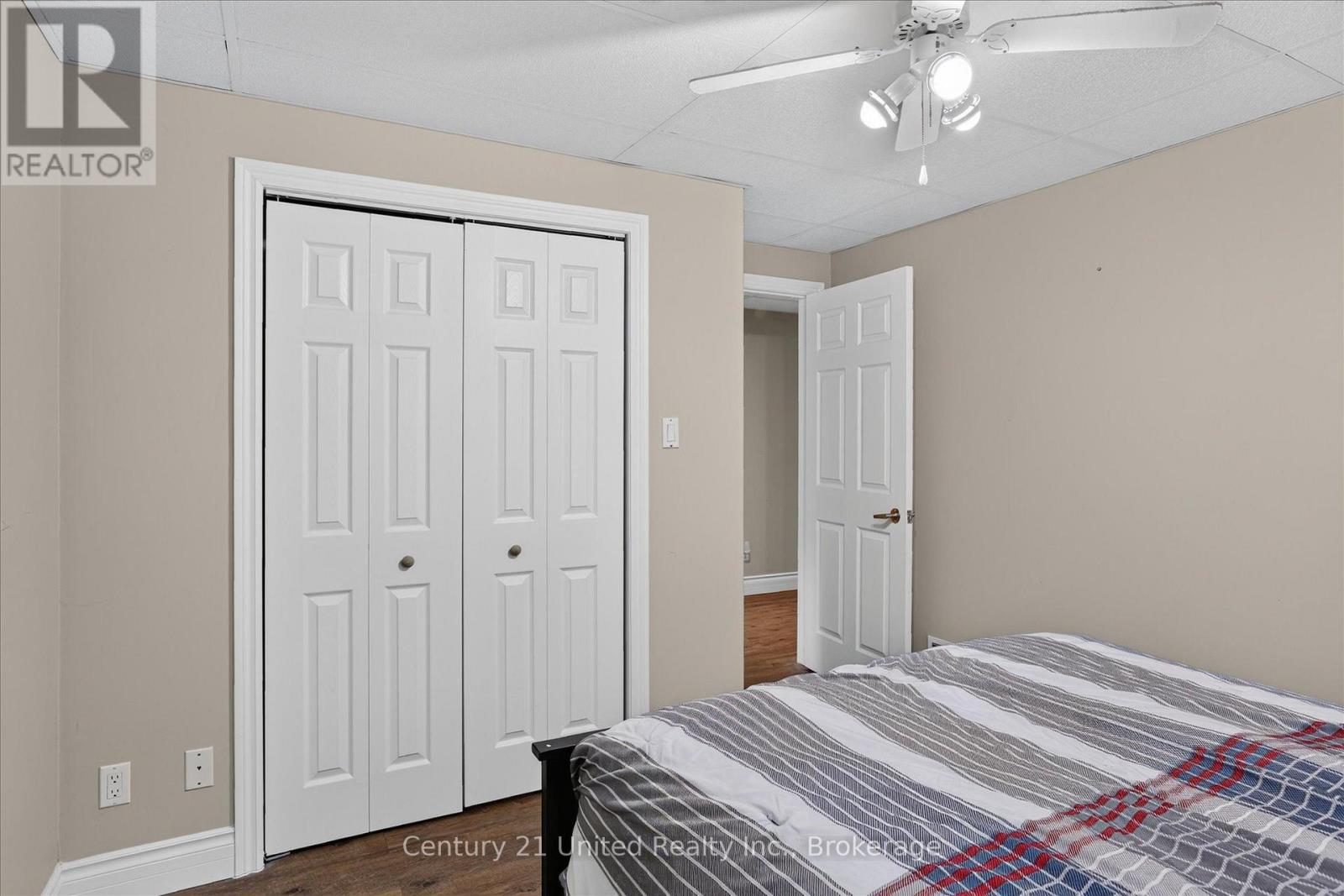 923 ROCK ROAD - Image 29