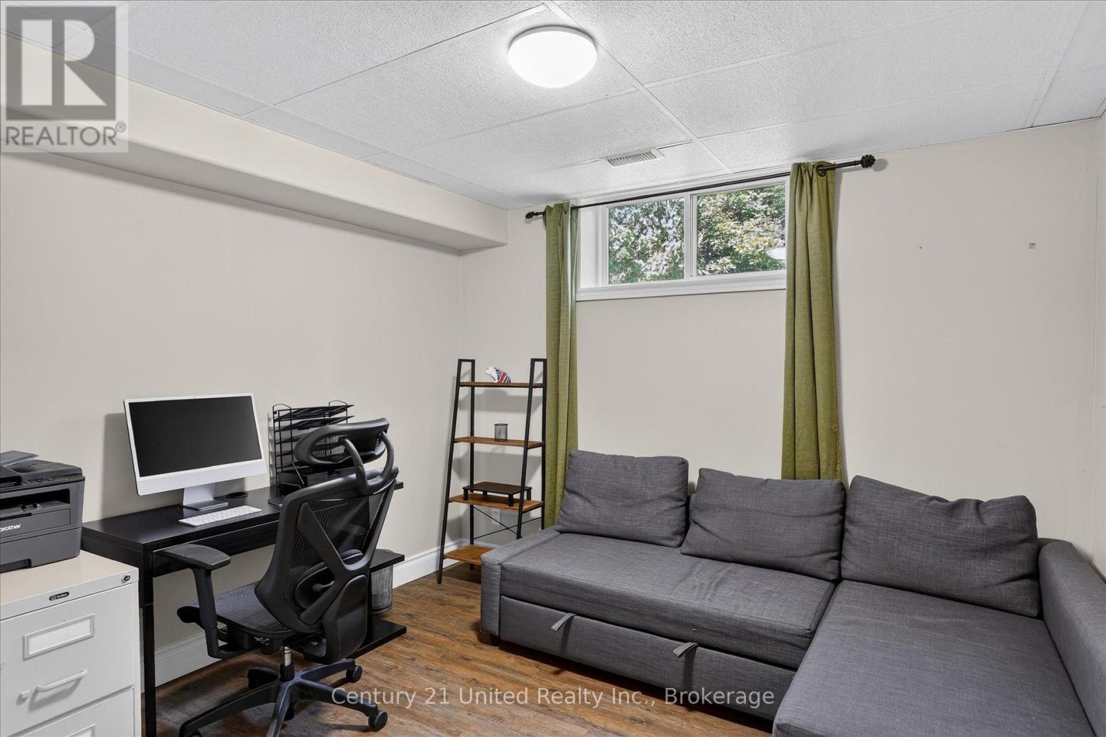 923 ROCK ROAD - Image 30