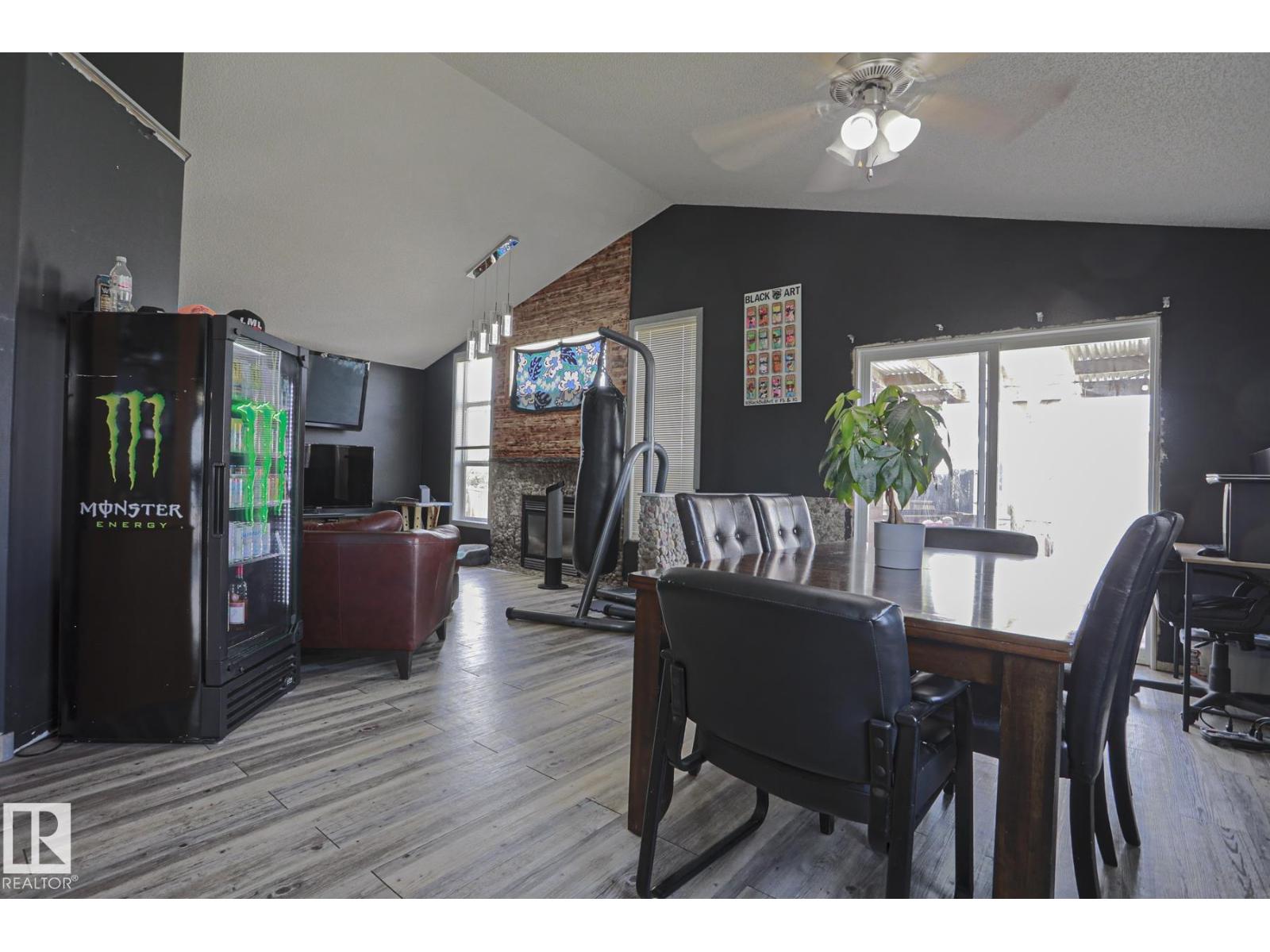4506 154 Avenue NW - Photo 13