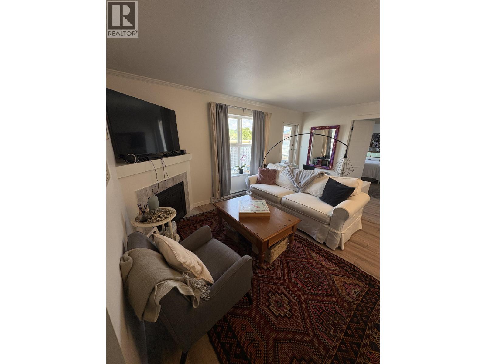 306 22347 LOUGHEED HIGHWAY, Maple Ridge