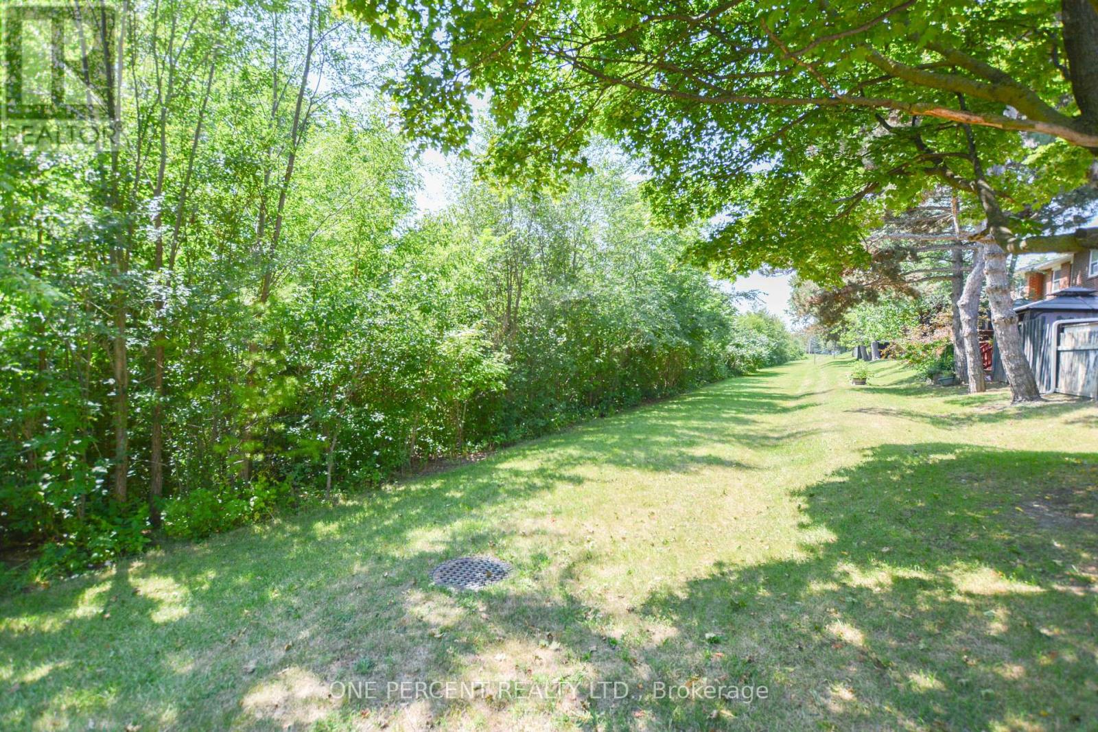 #20 2550 BIRCHMOUNT ROAD - 25