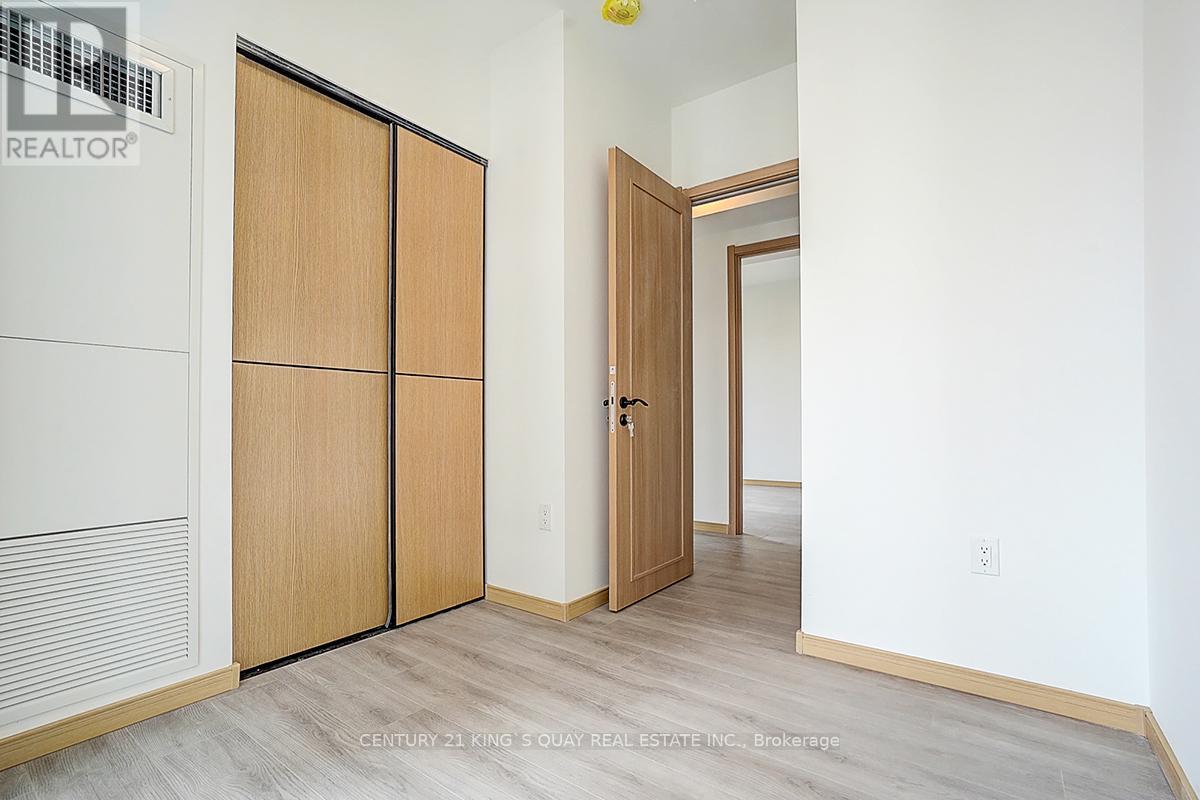 #615 3421 SHEPPARD AVENUE E - 36