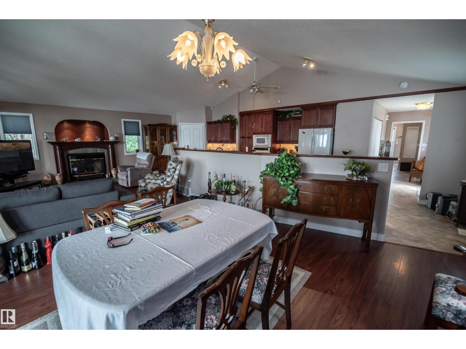 4740 SUNSET DR - 38