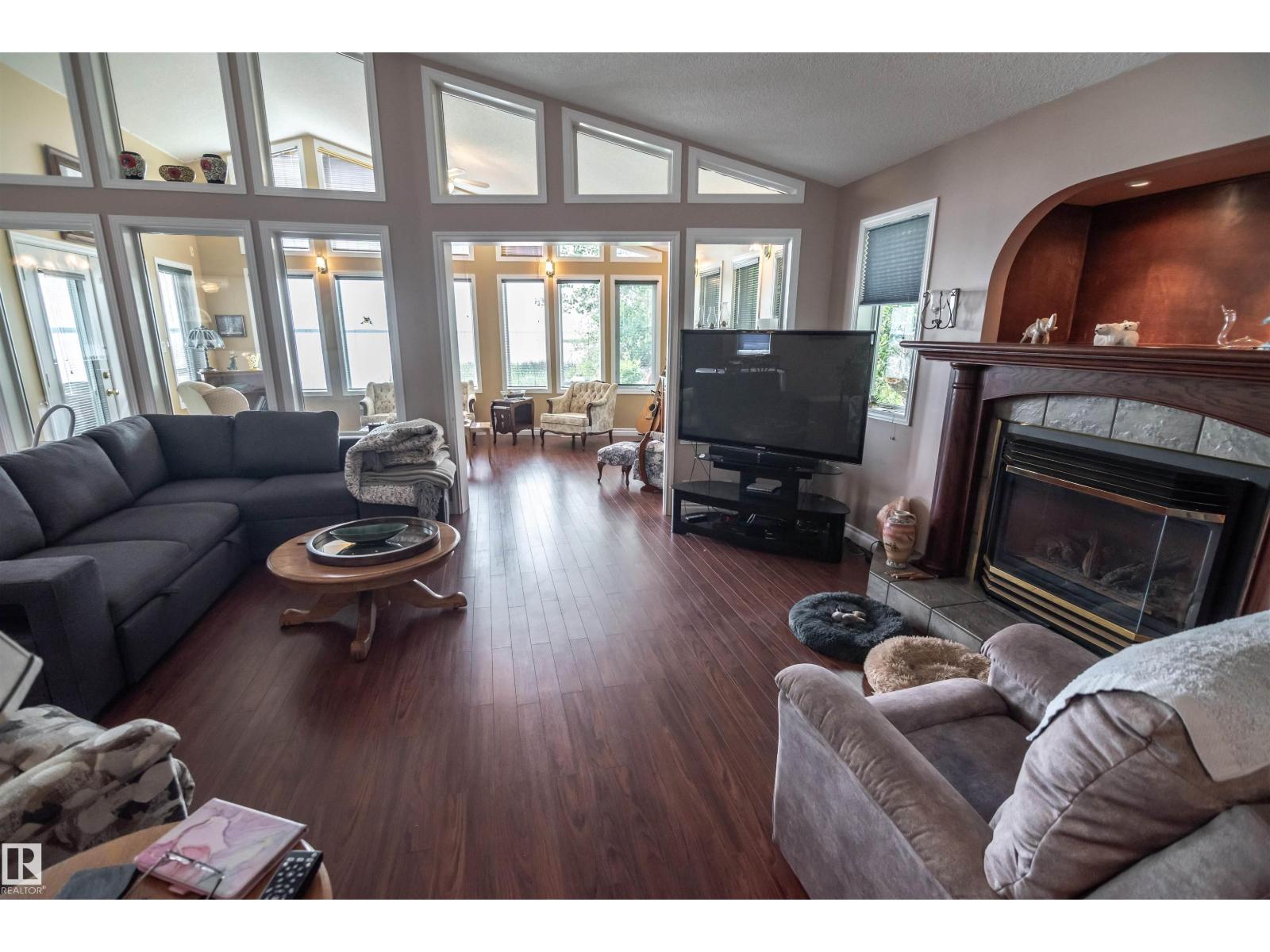 4740 SUNSET DR - 33