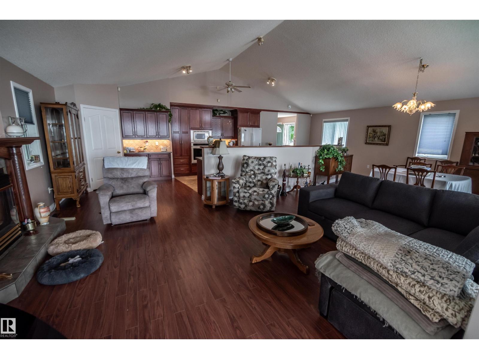 4740 SUNSET DR - 40