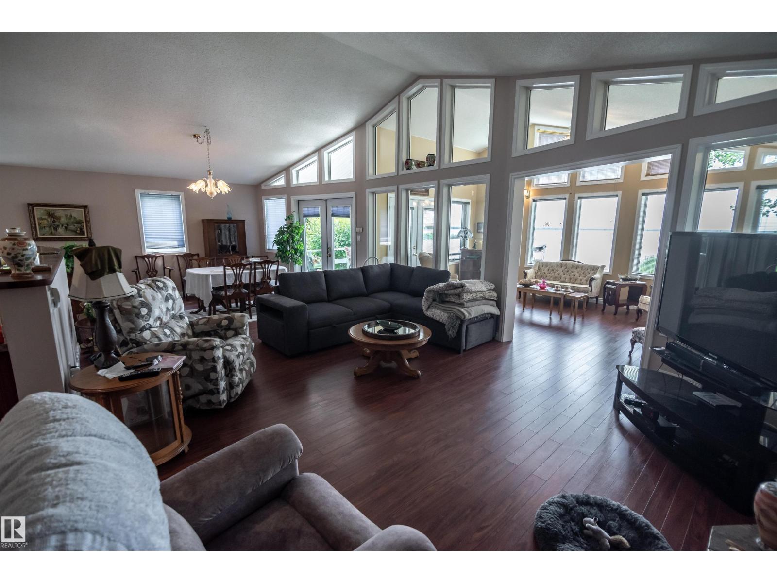 4740 SUNSET DR - Image 34