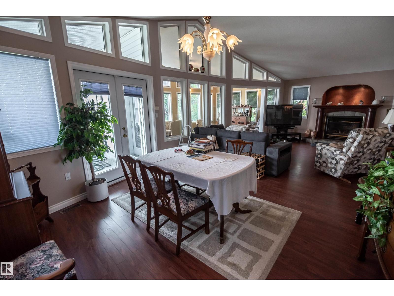 4740 SUNSET DR - 37