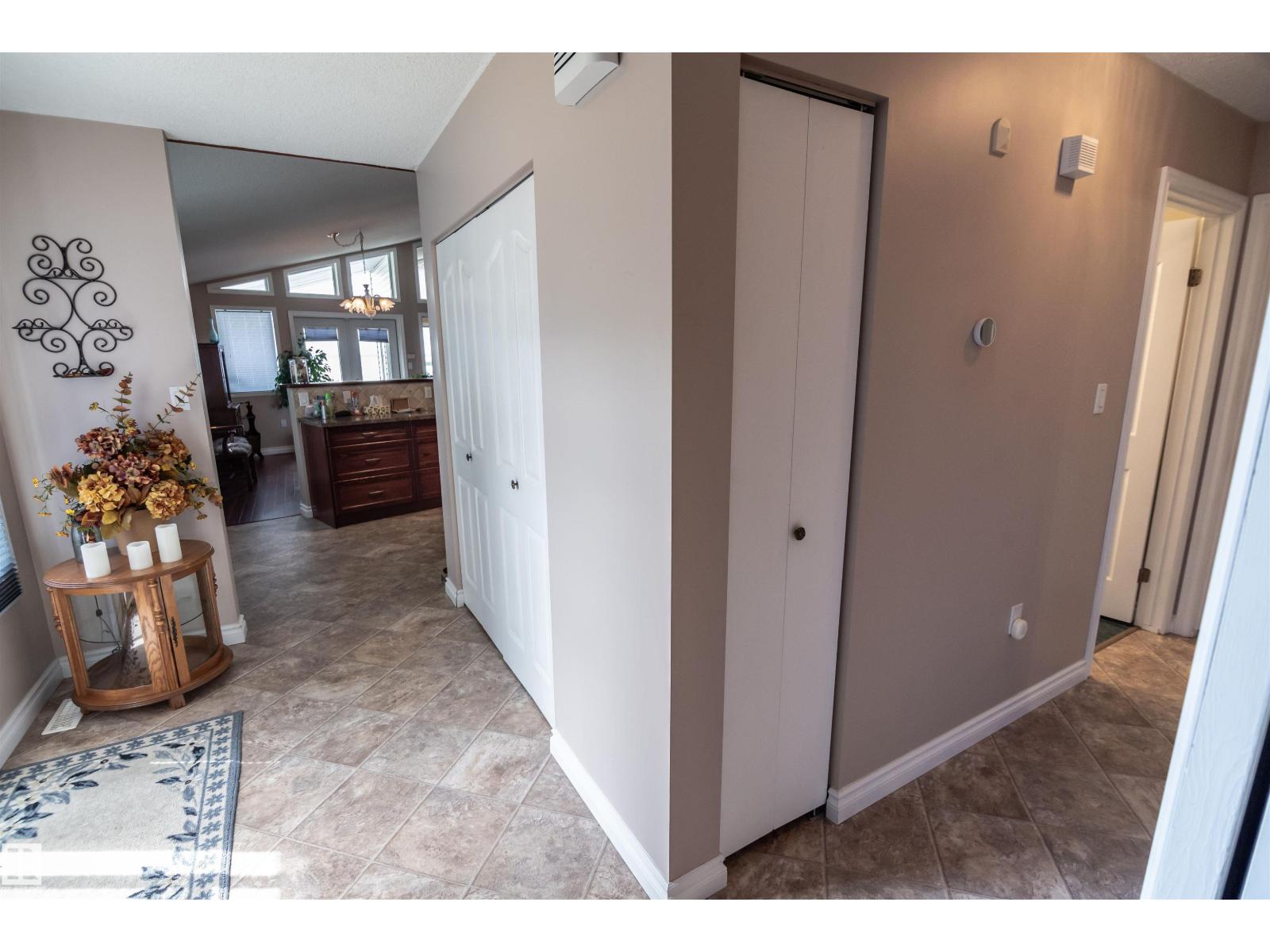 4740 SUNSET DR - 18