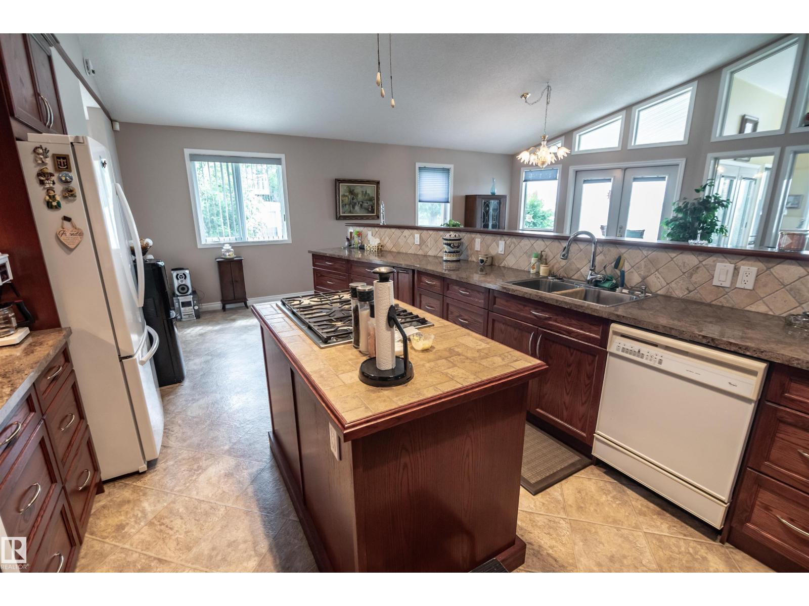 4740 SUNSET DR - Image 31